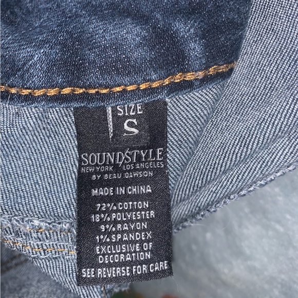 Size small jeans - Picture 2 of 2